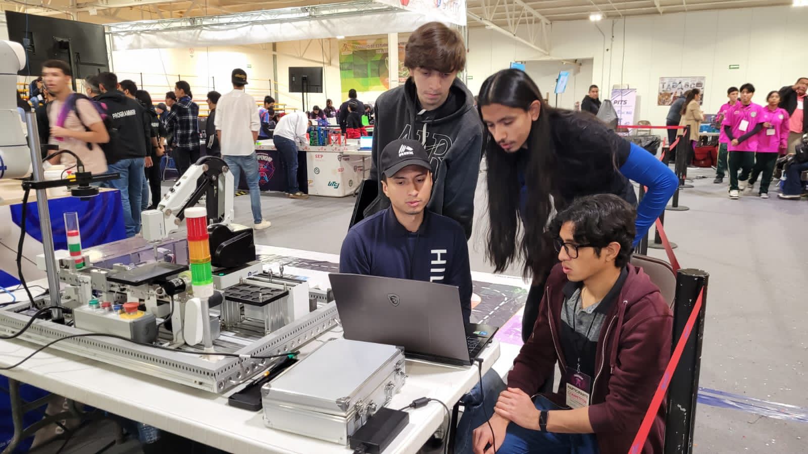 WhatsApp Image 2023-12-12 at 09.16.23