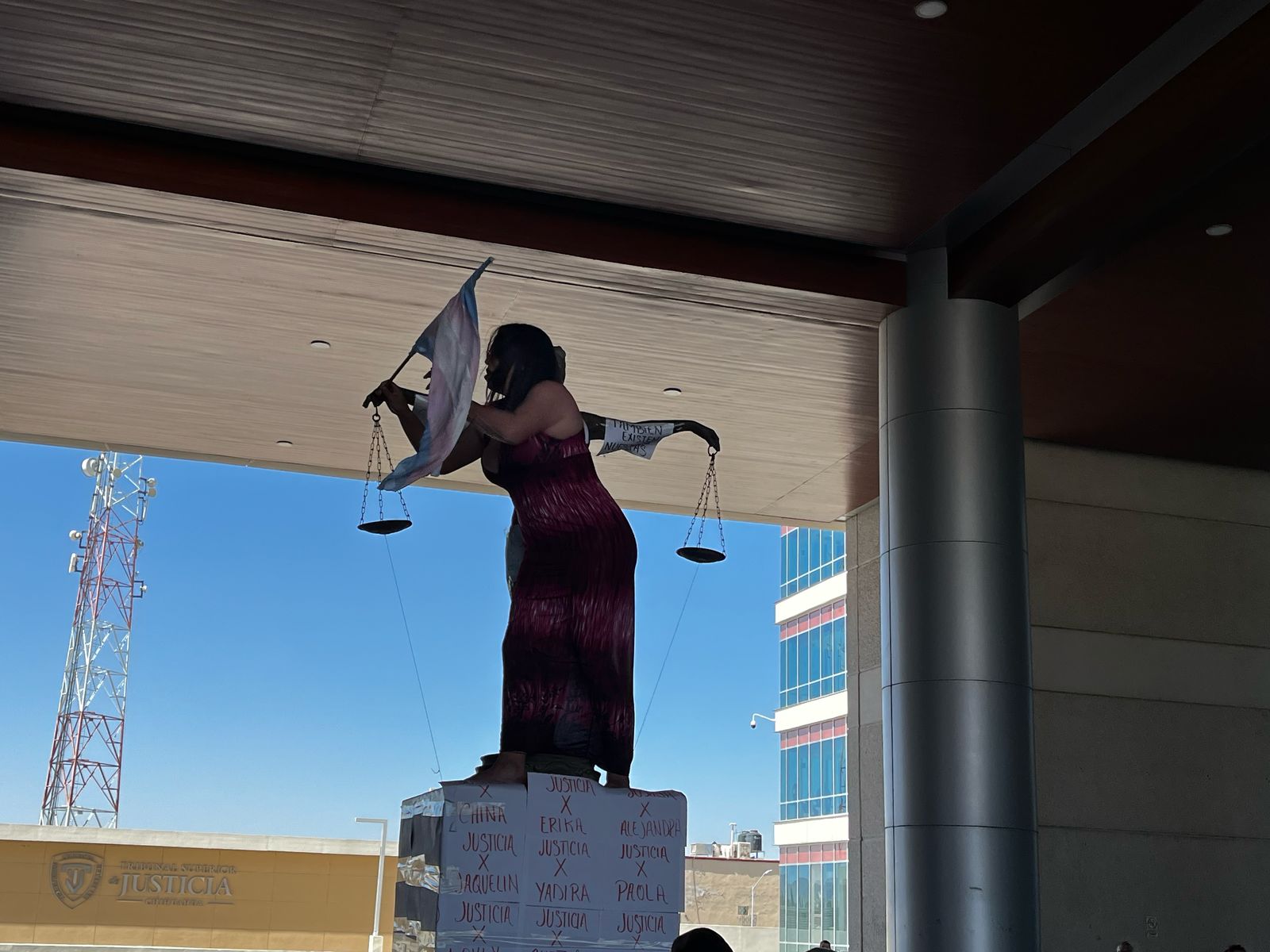 43ebdbd7-fdbd-4177-9a2e-a4bf0e5b101b