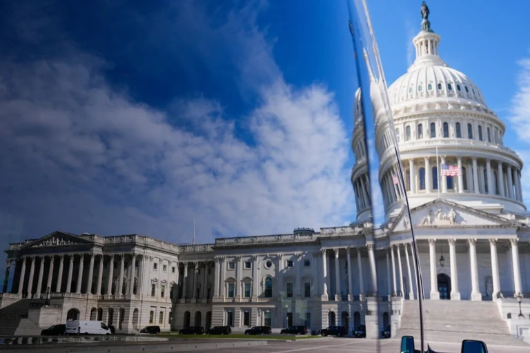 aprueba-senado-de-estados-unidos-acuerdo-para-lograr-la-reapertura-del-gobierno_6593901c-5b00-489b-8e76-81e178baa669_medialjnimgndimage=fullsize