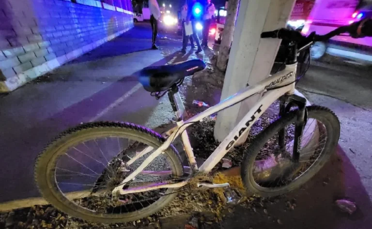 choque_bici_patrulla.jpg_172596871