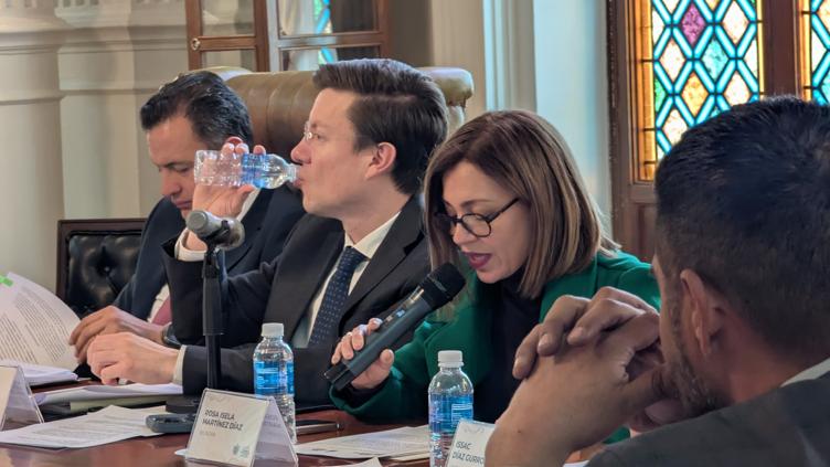 04fe1efb-420c-4cdf-bf25-0f056eedbdc9