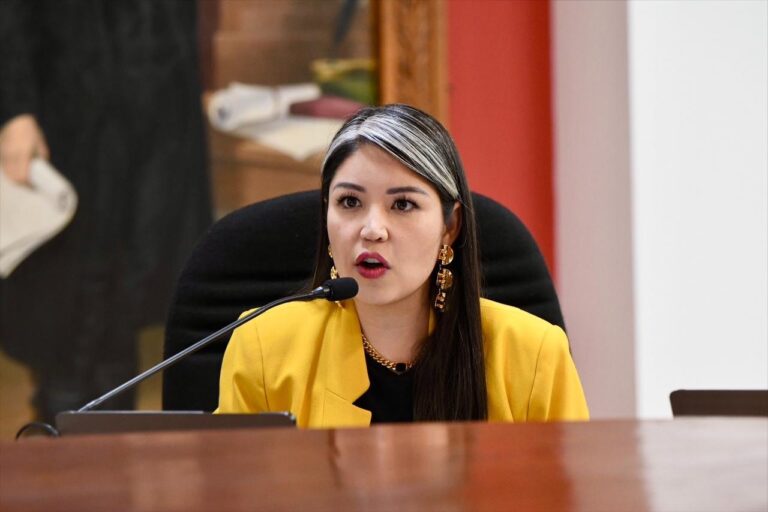 6a8906a4-968a-40b9-af6f-a6be653552fd