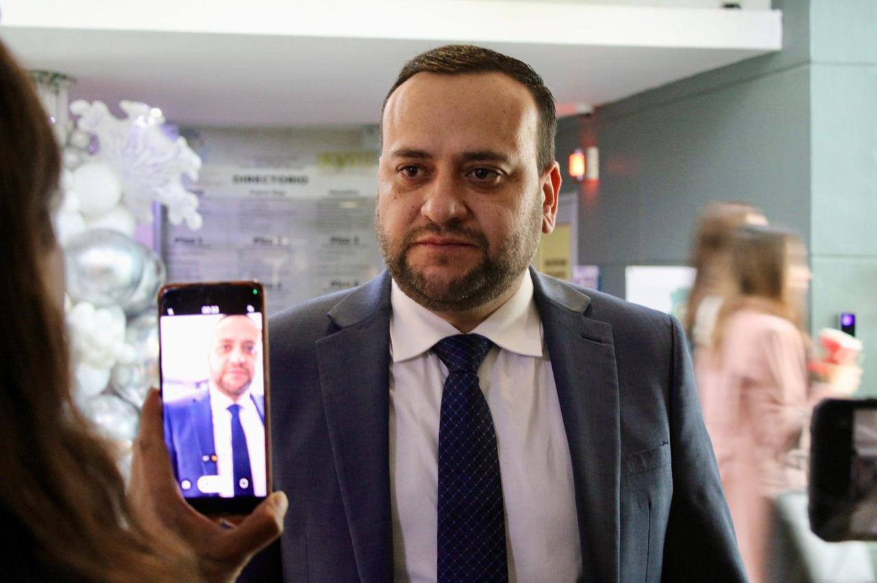 a64e9ee2-ae8f-49a1-af54-041d08c60dfb