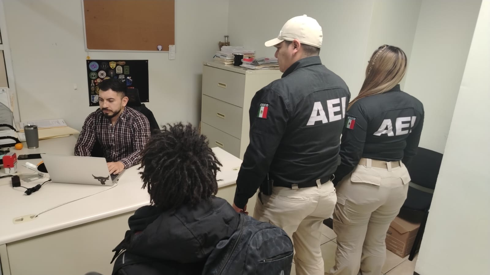 b8c399fb-2938-4e58-80ff-36d3c57d3ef2