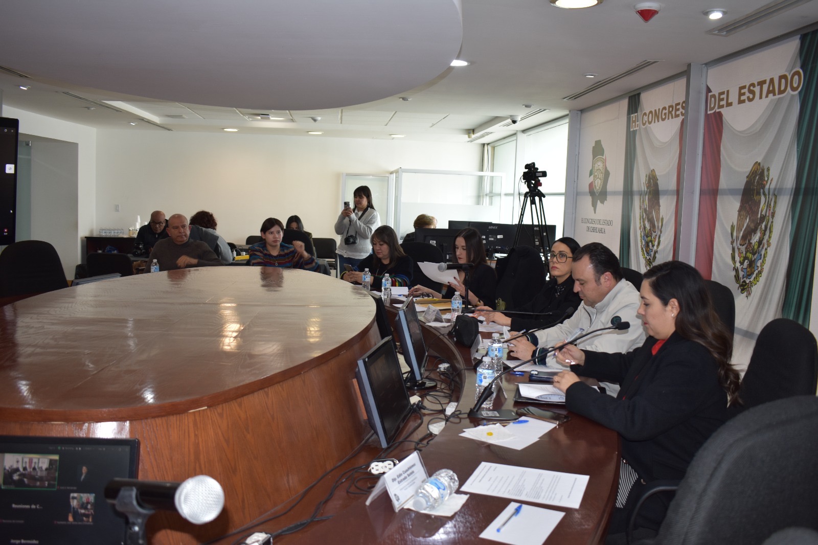 f2a32b34-155b-4294-8e52-e795463557b4