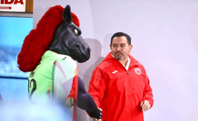 principal_whatsapp-image-2026-01-12-at-12004-pm