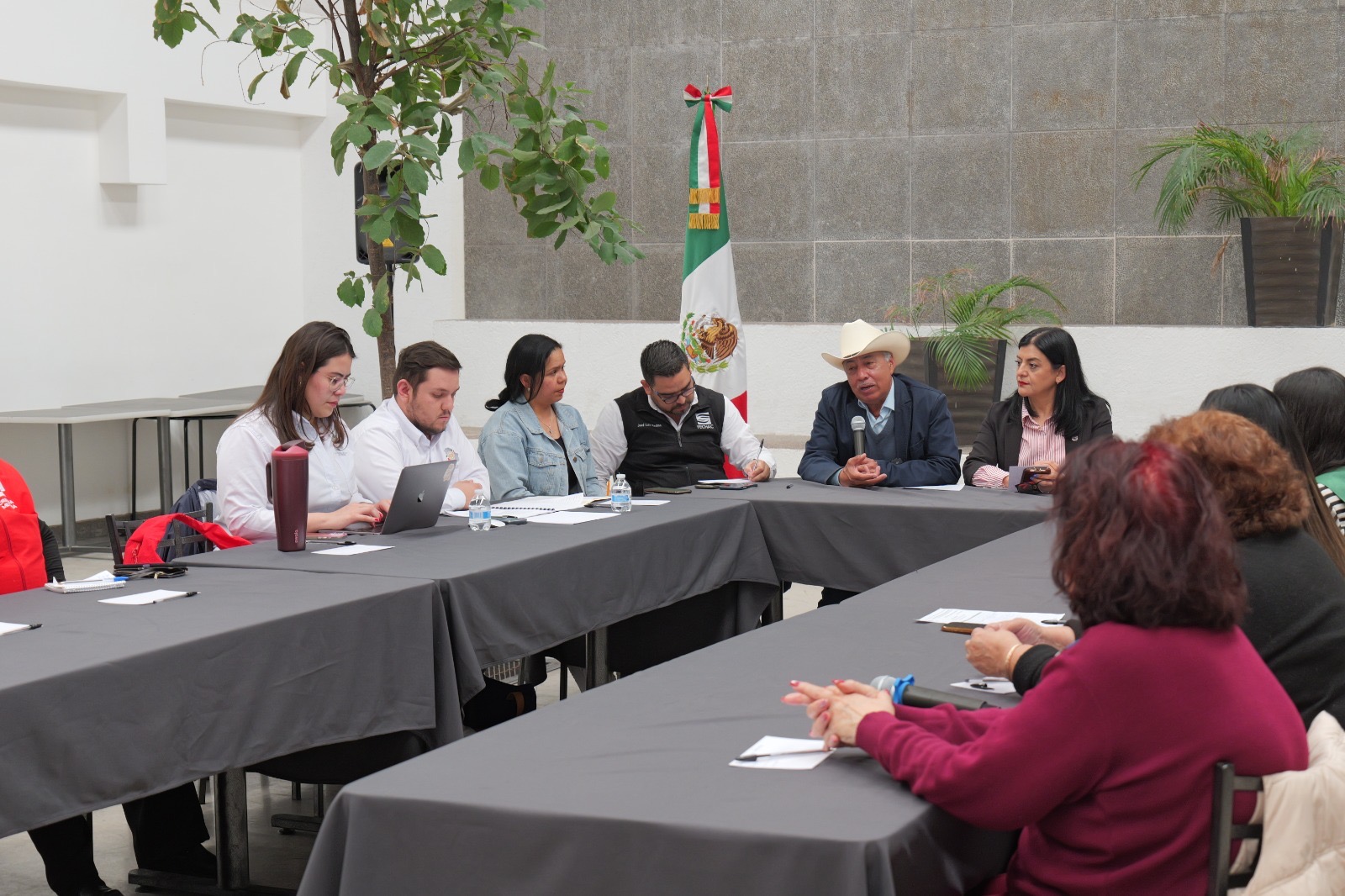 119e2a95-7be1-419c-a9c0-63da3b5e333a