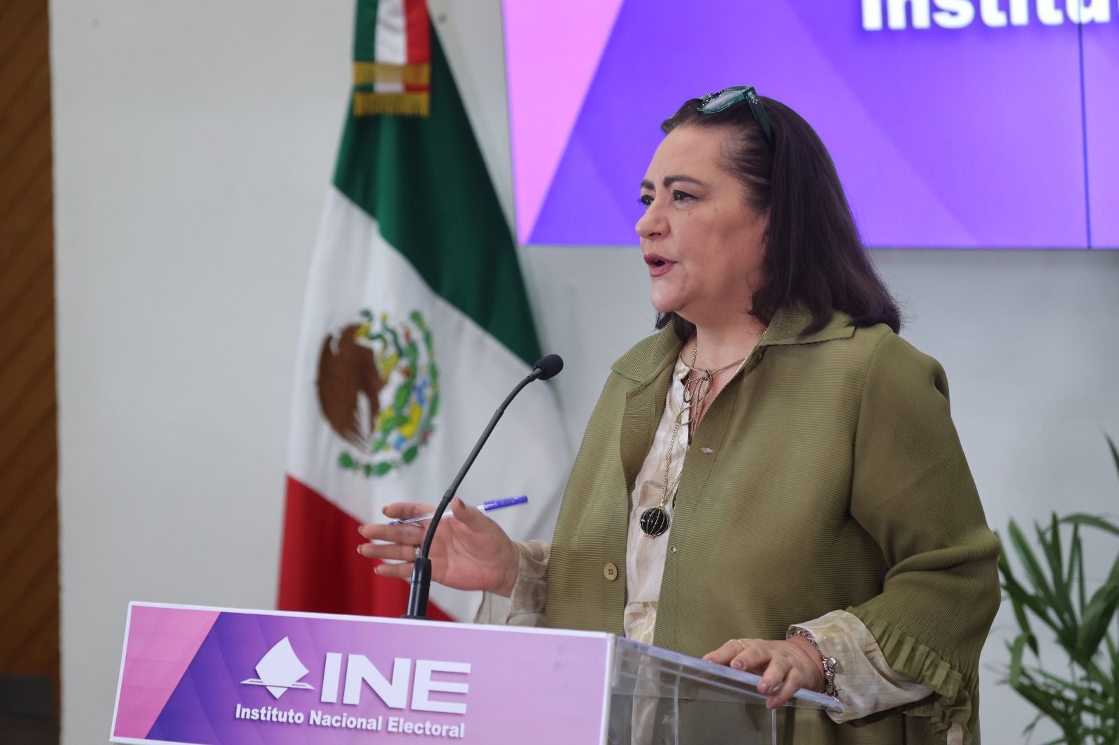 24fefd74-9ce4-4b3c-9804-794f27e95244