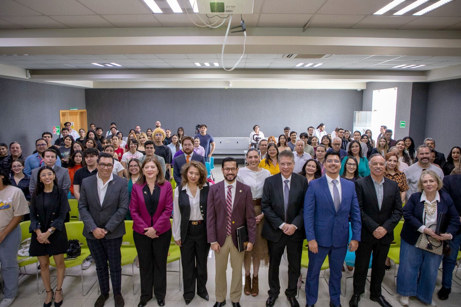 b7634cc8-bf0a-4e5d-9b89-a699597e8b6c