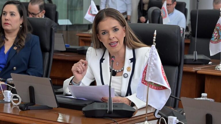 dde93692-5704-4b4f-9e30-045646adf46c