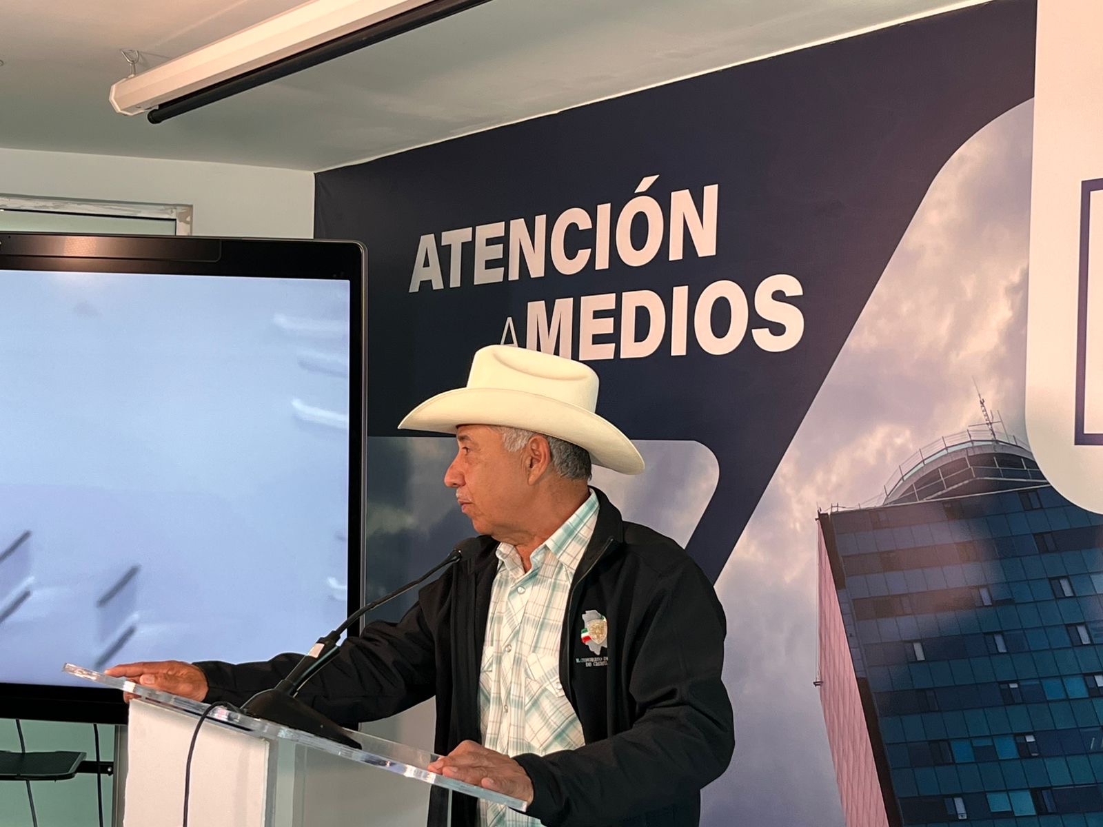 f5757d4e-dcc5-4165-b0fe-54cebdccc630