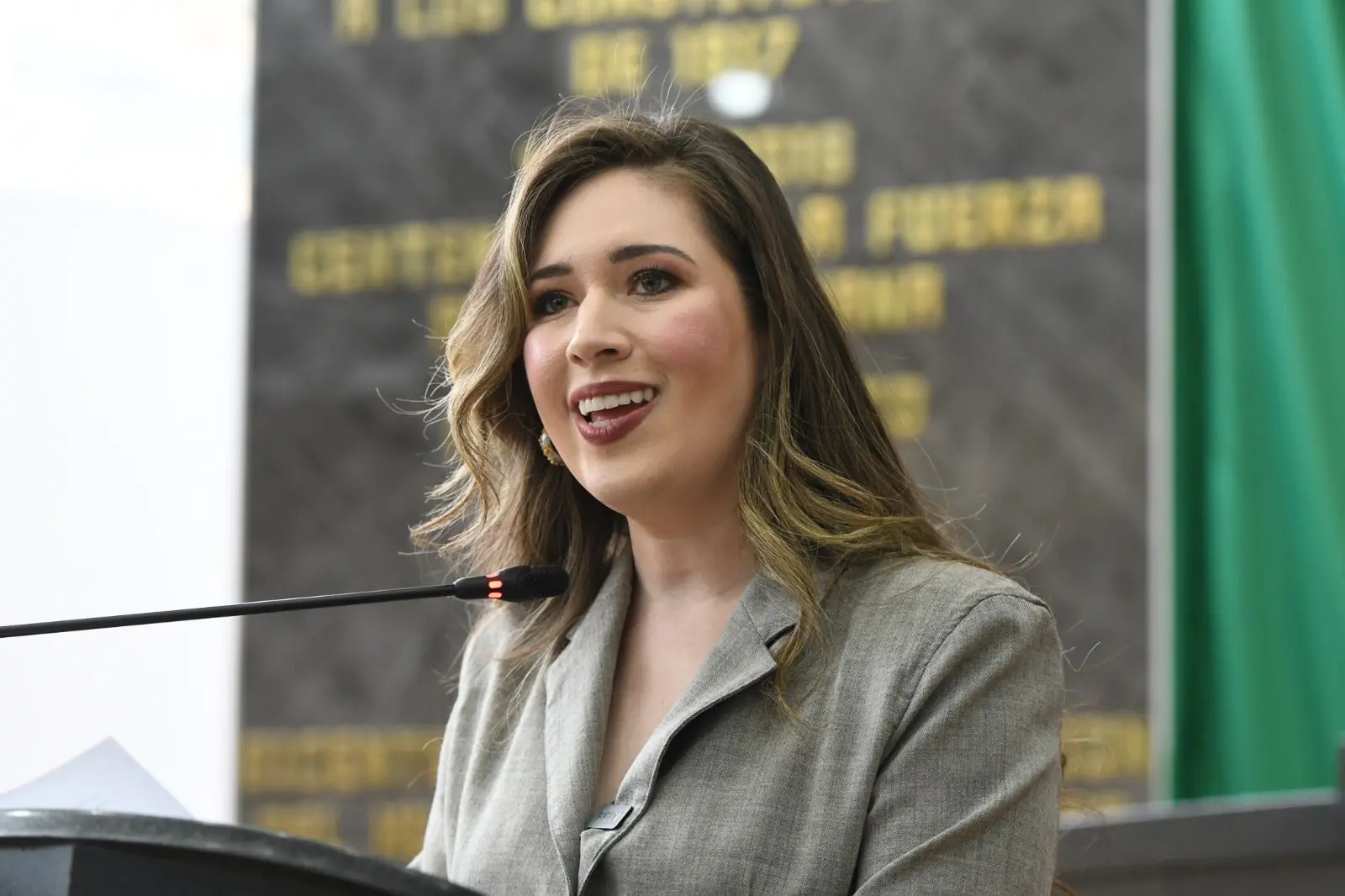 482c81ac-7eea-43bd-9a2c-aa4f2359fa34