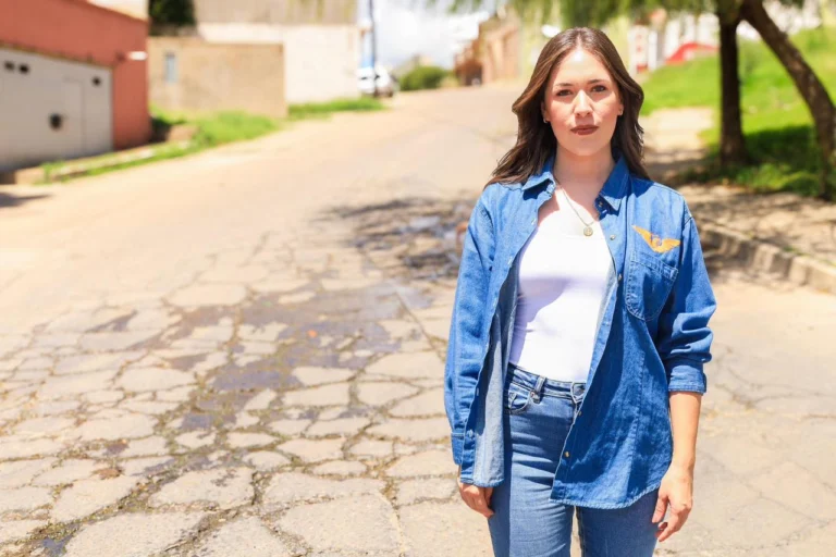 ad1c7438-03c1-4131-9fb7-752531c1d860