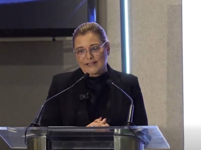 d7f07af4-df0f-405c-9f41-f72c55242226