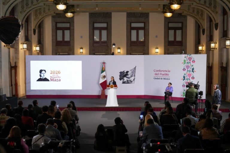 151026 CSP CONFERENCIA MATUTINA 8