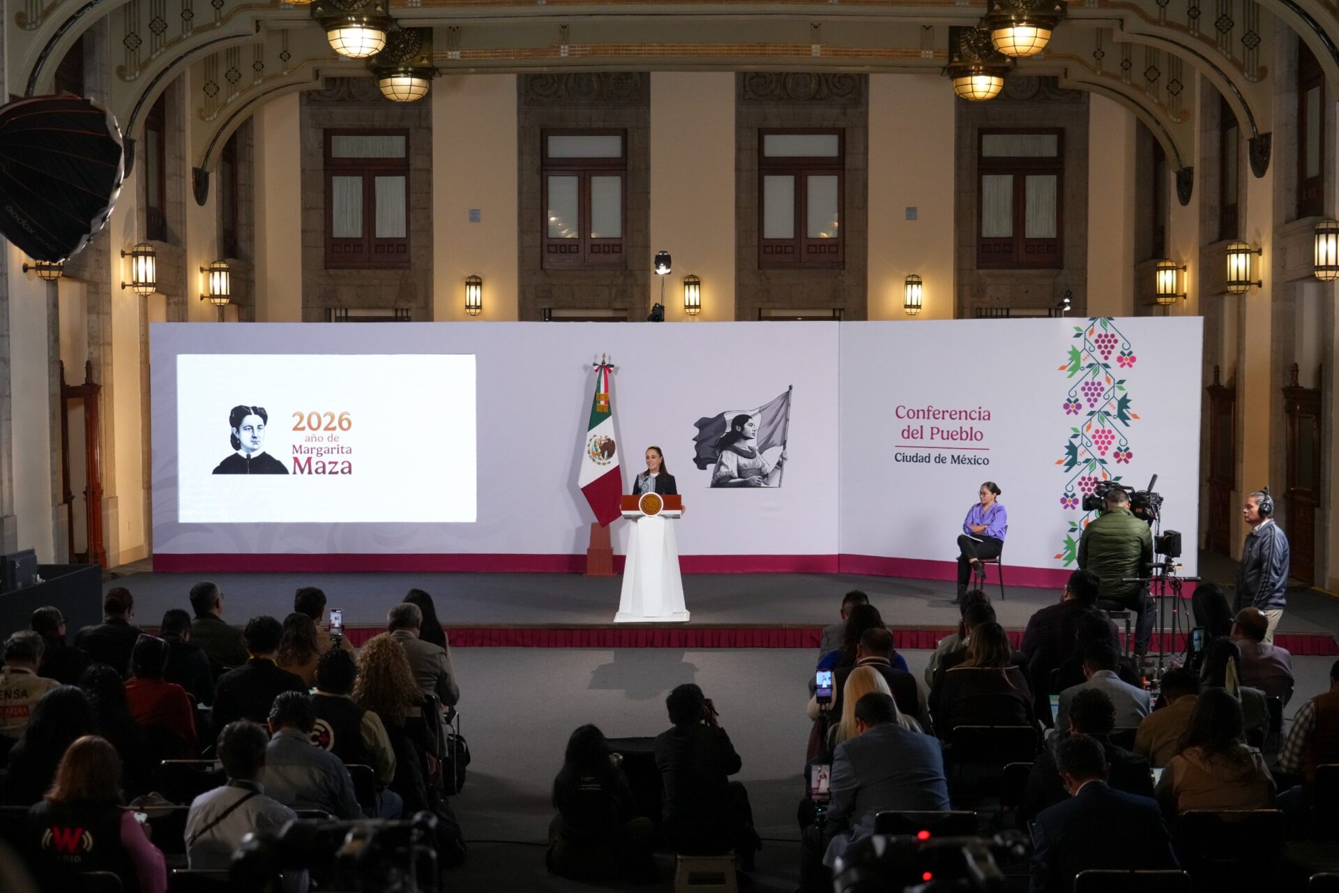 151026 CSP CONFERENCIA MATUTINA 8